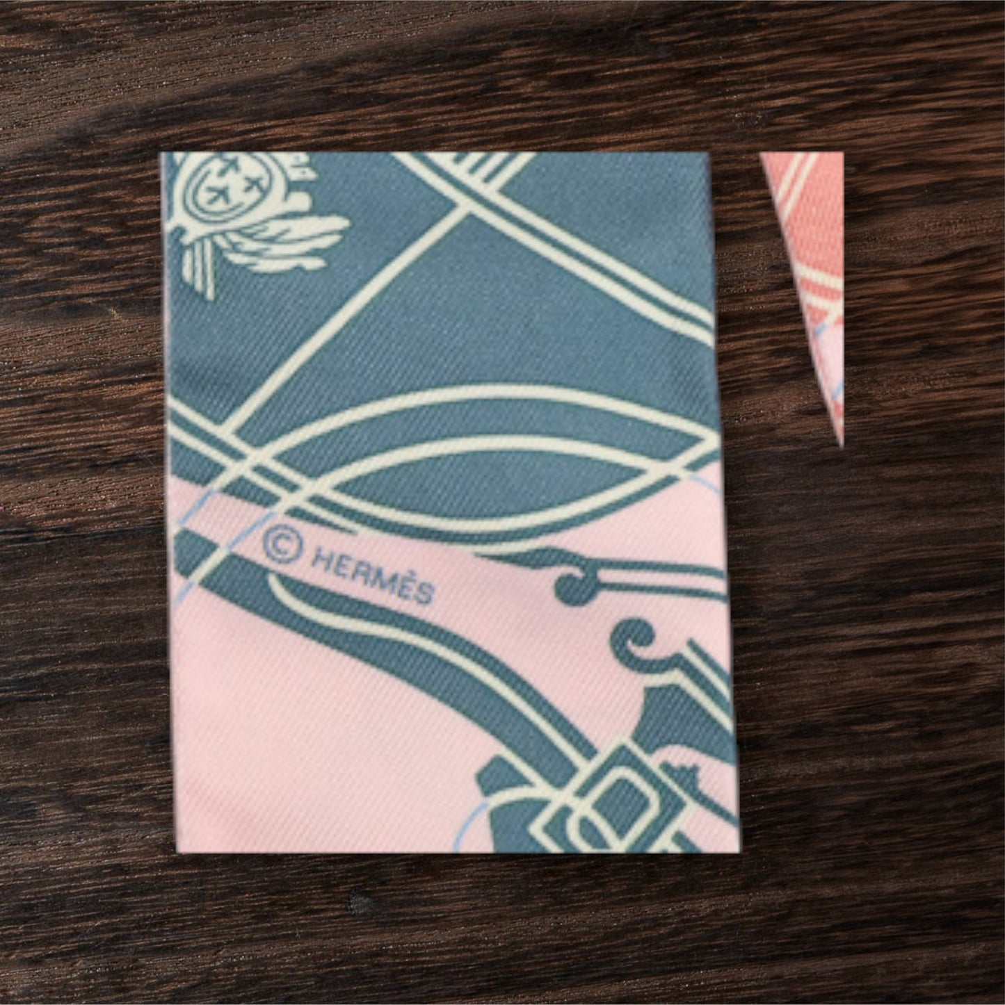 Hermès "Ex-Libris" Twilly in Rose, Pale Green and Ochre Silk