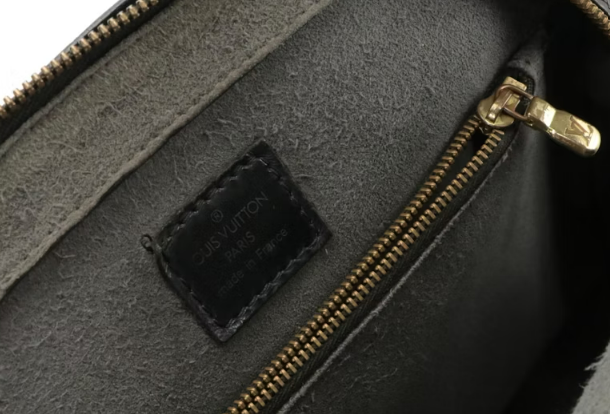 Louis Vuitton Pont Neuf Handbag in Black Epi Leather