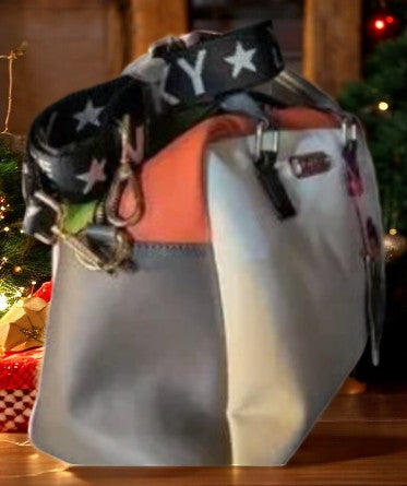 Nikky by Nicole Lee Category: Women's travel bag