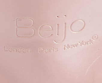 Beijo Shoulder Bag and Crossbody Bag in Patent Leather with Compact Card Holders