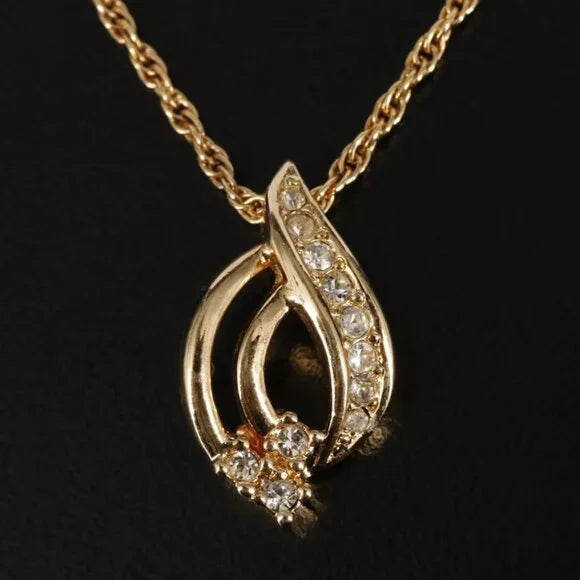 Christian Dior Rhinestone Pendant Necklace